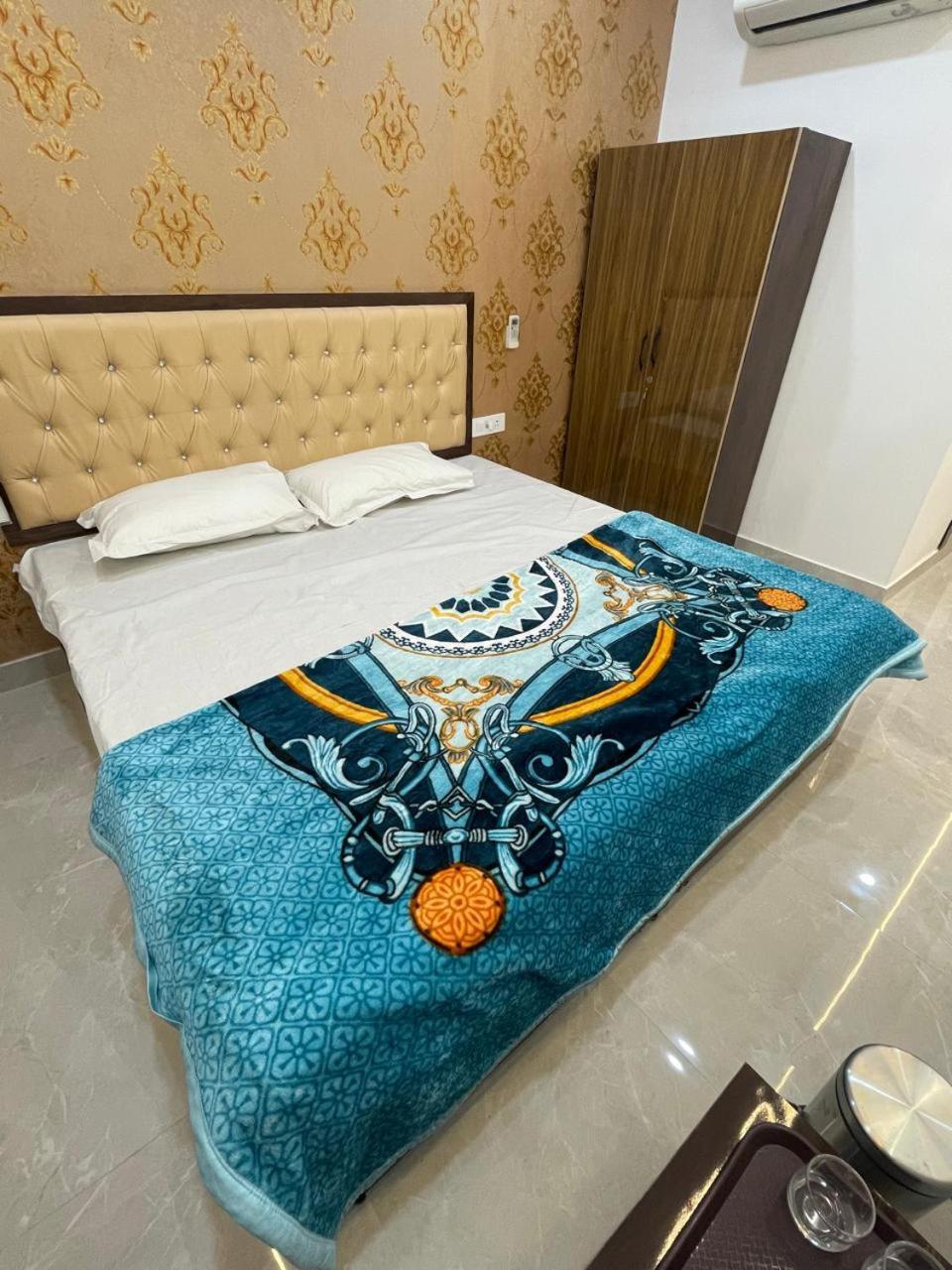 Kashi Imperial Bed & Breakfast Varanasi Dış mekan fotoğraf