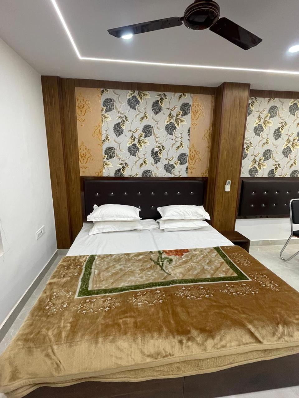 Kashi Imperial Bed & Breakfast Varanasi Dış mekan fotoğraf